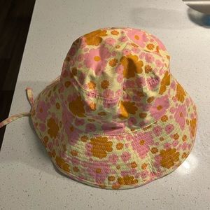 Urban outfitters bucket hat